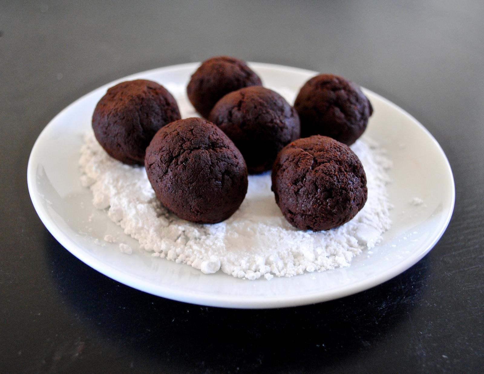 4-Ingredient Dark Chocolate Peppermint Truffles.