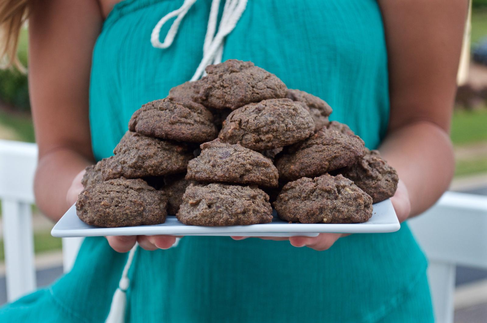 Nutty Whole Grain Chocolate Chip Cookies [Gluten-Free!]