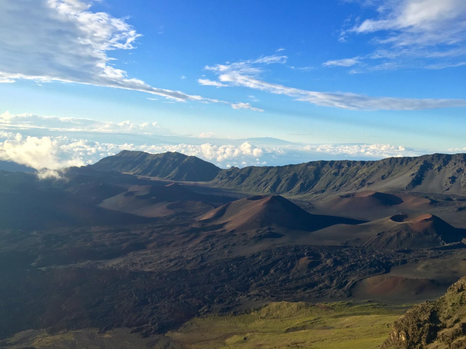 Maui Travel Guide. - Dancing for donuts